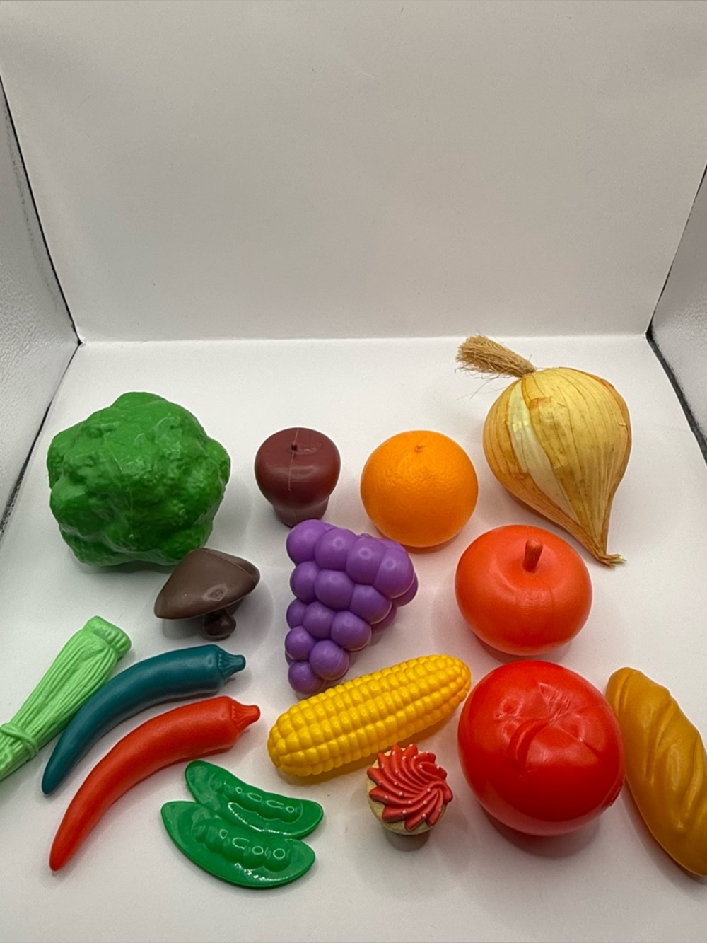 Vintage Pretend Play Food Lot #2 - Picture 2 of 4